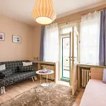 Apartment Na Zborenci 10