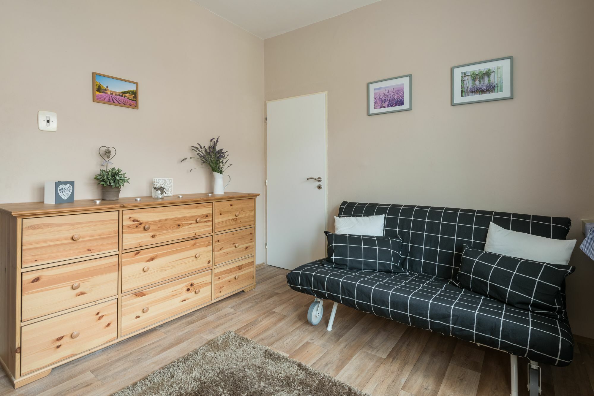 Na Zborenci 10 Apartment *